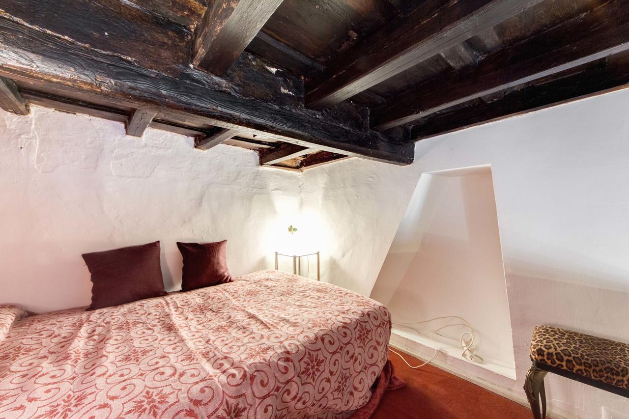 i Navona på 120 m². Soveværelser: 2. Private badeværelser: 1. Rom Eksteriør billede