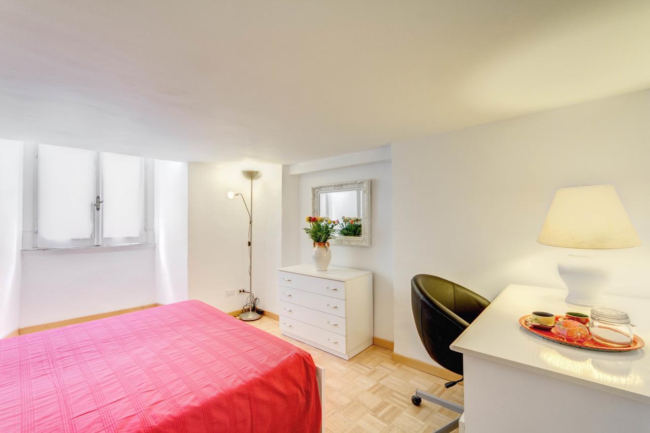 i Navona på 120 m². Soveværelser: 2. Private badeværelser: 1. Rom Eksteriør billede